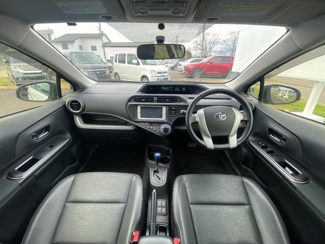Gブラックソフトレザーセレクション 【ブラックレザーシート】【禁煙車】純正ナビ CD ワンセグTV ブルートゥース ETC スマートキー プッシュスタート アイドリングストップ ヘッドライトレベライザー オートA/C 電動格納ミラー(5枚目)