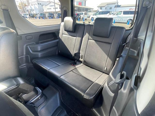 ランドベンチャー■全車鑑定書付■埼玉県仕入■禁煙車■4速AT パナソニック9インチナビ/バックカメラ/ETC/シートヒーター/ハーフレザーシート/純正アルミ/ウッドコンビステア/Bluetooth/フルセグTV/フォグ/電動格納ミラー/ミラー型レーダー探知機(16枚目)