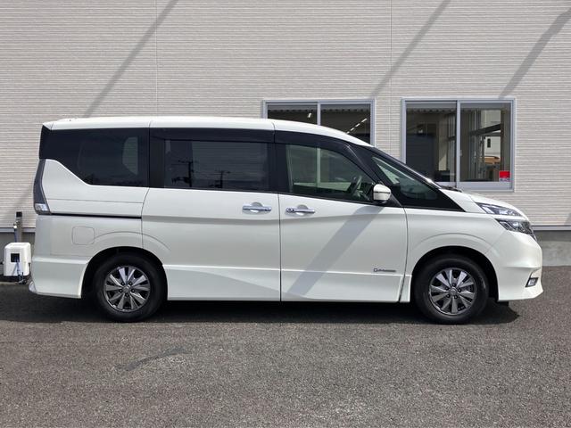 セレナ ｅ－パワー　ハイウェイスターＶ■全車鑑定書付き■禁煙車■　千葉県仕入れ／衝突軽減システム／車線逸脱警告／アラウンドビューモニター／純正９型ナビ／後席モニター／デジタルインナーミラー／ドライブレコーダー／インテリジェントパークアシスト／両側電動スライドドア（48枚目）