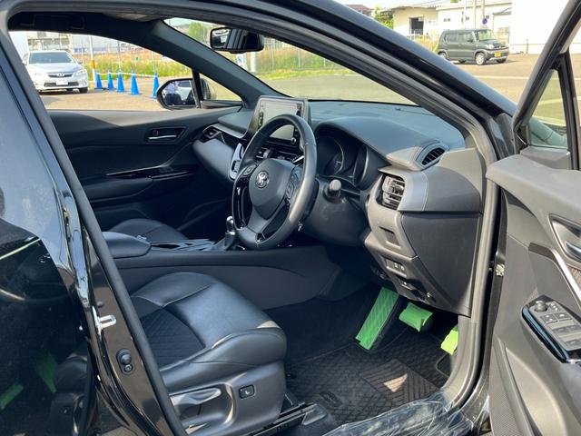 Ｃ－ＨＲ Ｇ　モード　ネロ　セーフティプラス■岐阜仕入■ワンオーナー■　禁煙／衝突軽減／ブラインドスポットモニター／全方位カメラ／ディスプレイオーディオ／ＢＴ接続／ドラレコ／ＥＴＣ／追従クルコン／ハーフレザー／シートヒーター／クリアランスソナー／ＵＳＢ接続／ＬＥＤライト（13枚目）