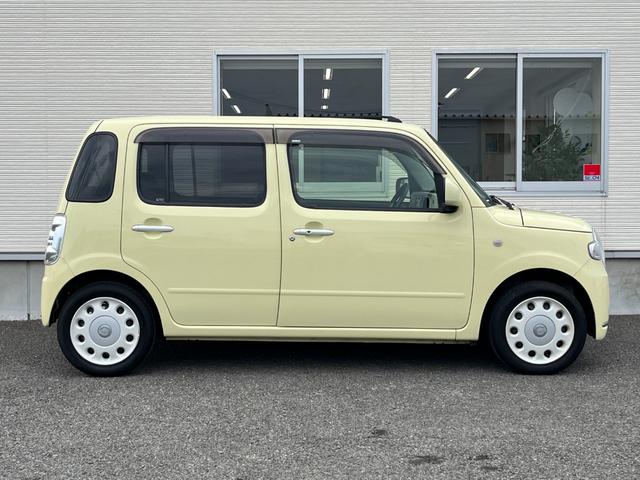 ミラココア ココアＸスペシャルコーデ■禁煙車■　ＣＤオーディオ／ヘッドライトレベライザー／デンカクミラー／ＨＩＤヘッドライト／プライバシーガラス／アイドリングストップ／スマートキー（30枚目）
