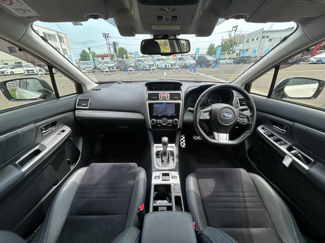 レヴォーグ ２．０ＧＴ－Ｓアイサイト■４ＷＤ■禁煙車■ＳＴＩホイール■　アドバンスドセイフティＰＫＧ／車線逸脱警告／ＢＳＭ／追従クルコン／純正ビルシュタインショック／パドルシフト／７型メモリーナビ／バックカメラ／サイドカメラ／ＢＴ／電動ハーフレザー／ＬＥＤ／リヤフォグ（5枚目）