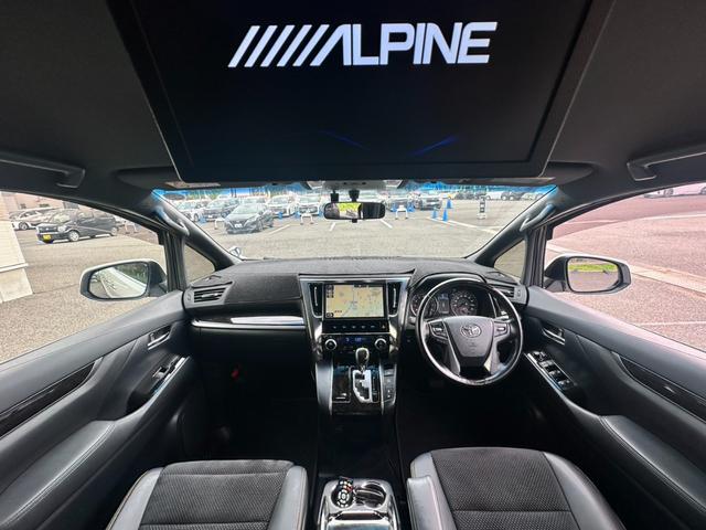 ヴェルファイア ２．５Ｚ　Ａエディション　ゴールデンアイズ【禁煙車】７人乗　【夏＆冬タイヤセット】【フリップダウンモニター／１０インチナビ】【ＴＥＩＮ車高調／純正サス有】【両側電動スライド／電動リアゲート】【ハーフレザーシート】【純正ドラレコ】【バックカメラ／フルセグＴＶ】（5枚目）