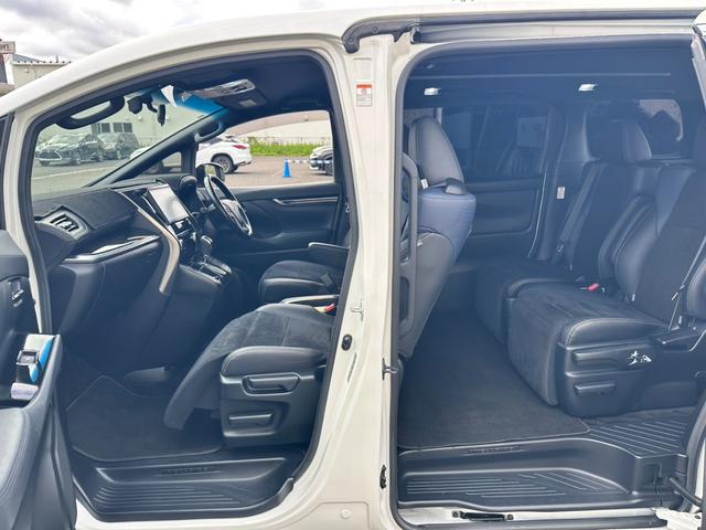 ヴェルファイア ２．５Ｚ　Ａエディション　ゴールデンアイズ【禁煙車】７人乗　【夏＆冬タイヤセット】【フリップダウンモニター／１０インチナビ】【ＴＥＩＮ車高調／純正サス有】【両側電動スライド／電動リアゲート】【ハーフレザーシート】【純正ドラレコ】【バックカメラ／フルセグＴＶ】（41枚目）