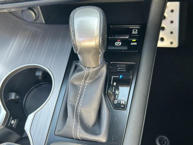 ＲＸ ＲＸ２００ｔ　Ｆスポーツ【４ＷＤターボ】【兵庫県仕入】禁煙車　【サンルーフ】【１２．３型ナビ／パノラミックビューモニター】【電動黒革ベンチレーションシート】【レクサスセーフティ／ＢＳＭ／追従クルコン】【電動リアゲート】【純正２０インチアルミ】【ドラレコ】ＬＥＤ（55枚目）