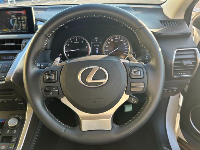 ＮＸ ＮＸ２００ｔ　Ｉパッケージ【４ＷＤ】【神奈川県仕入】【禁煙】　【夏＆冬タイヤ純正アルミセット】【メーカーナビ／サイド・バックカメラ／フルセグＴＶ／ブルーレイ／ブルートゥース】【電動黒革シート／シート＆ステアリングヒーター】【３眼ＬＥＤライト／フォグ】【ＥＴＣ】（45枚目）