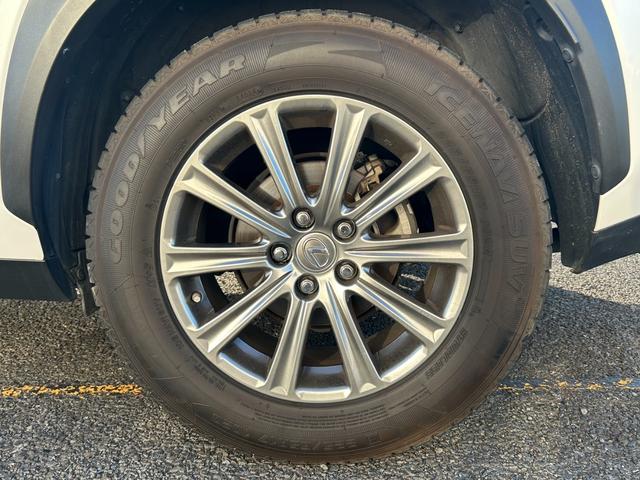 ＮＸ ＮＸ２００ｔ　Ｉパッケージ【４ＷＤ】【神奈川県仕入】【禁煙】　【夏＆冬タイヤ純正アルミセット】【メーカーナビ／サイド・バックカメラ／フルセグＴＶ／ブルーレイ／ブルートゥース】【電動黒革シート／シート＆ステアリングヒーター】【３眼ＬＥＤライト／フォグ】【ＥＴＣ】（61枚目）