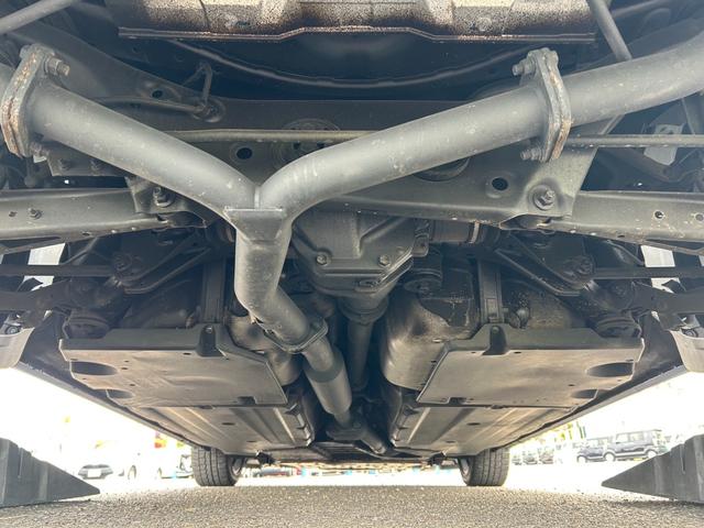 ＢＲＺ Ｓ【デジタルインナーミラー型ドラレコ】【トランスクポイラー】　【ＳＤナビ／バックカメラ／フルセグＴＶ／ブルートゥース】【ハーフレザーシート／シートヒーター】【ＨＩＤオートライト／フォグ】【純正１７インチアルミ／スタッドレス】【スマートキー／プッシュスタート】（6枚目）