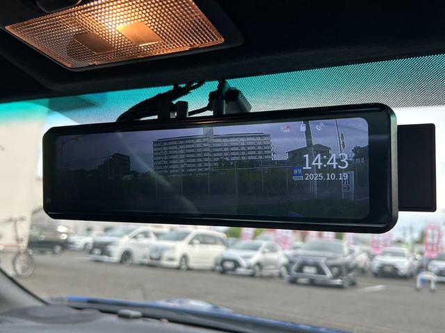 ＢＲＺ Ｓ【デジタルインナーミラー型ドラレコ】【トランスクポイラー】　【ＳＤナビ／バックカメラ／フルセグＴＶ／ブルートゥース】【ハーフレザーシート／シートヒーター】【ＨＩＤオートライト／フォグ】【純正１７インチアルミ／スタッドレス】【スマートキー／プッシュスタート】（11枚目）
