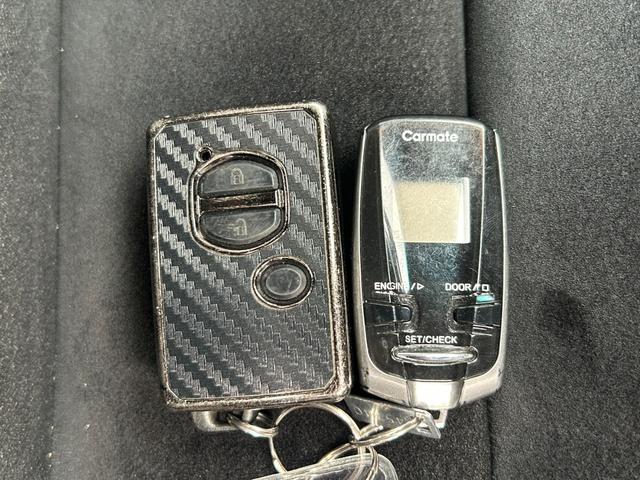 ＢＲＺ Ｓ【デジタルインナーミラー型ドラレコ】【トランスクポイラー】　【ＳＤナビ／バックカメラ／フルセグＴＶ／ブルートゥース】【ハーフレザーシート／シートヒーター】【ＨＩＤオートライト／フォグ】【純正１７インチアルミ／スタッドレス】【スマートキー／プッシュスタート】（13枚目）