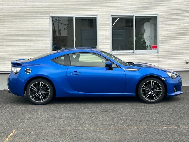 ＢＲＺ Ｓ【デジタルインナーミラー型ドラレコ】【トランスクポイラー】　【ＳＤナビ／バックカメラ／フルセグＴＶ／ブルートゥース】【ハーフレザーシート／シートヒーター】【ＨＩＤオートライト／フォグ】【純正１７インチアルミ／スタッドレス】【スマートキー／プッシュスタート】（26枚目）