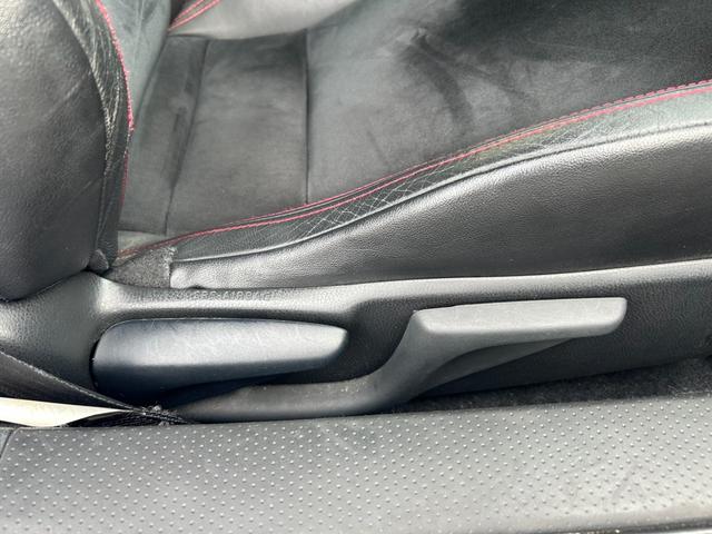 ＢＲＺ Ｓ【デジタルインナーミラー型ドラレコ】【トランスクポイラー】　【ＳＤナビ／バックカメラ／フルセグＴＶ／ブルートゥース】【ハーフレザーシート／シートヒーター】【ＨＩＤオートライト／フォグ】【純正１７インチアルミ／スタッドレス】【スマートキー／プッシュスタート】（32枚目）