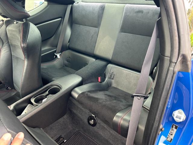 ＢＲＺ Ｓ【デジタルインナーミラー型ドラレコ】【トランスクポイラー】　【ＳＤナビ／バックカメラ／フルセグＴＶ／ブルートゥース】【ハーフレザーシート／シートヒーター】【ＨＩＤオートライト／フォグ】【純正１７インチアルミ／スタッドレス】【スマートキー／プッシュスタート】（37枚目）