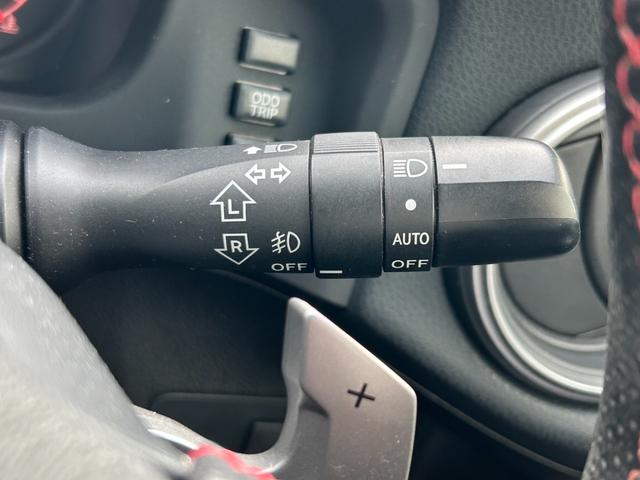 ＢＲＺ Ｓ【デジタルインナーミラー型ドラレコ】【トランスクポイラー】　【ＳＤナビ／バックカメラ／フルセグＴＶ／ブルートゥース】【ハーフレザーシート／シートヒーター】【ＨＩＤオートライト／フォグ】【純正１７インチアルミ／スタッドレス】【スマートキー／プッシュスタート】（44枚目）