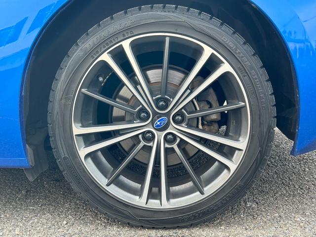 ＢＲＺ Ｓ【デジタルインナーミラー型ドラレコ】【トランスクポイラー】　【ＳＤナビ／バックカメラ／フルセグＴＶ／ブルートゥース】【ハーフレザーシート／シートヒーター】【ＨＩＤオートライト／フォグ】【純正１７インチアルミ／スタッドレス】【スマートキー／プッシュスタート】（56枚目）