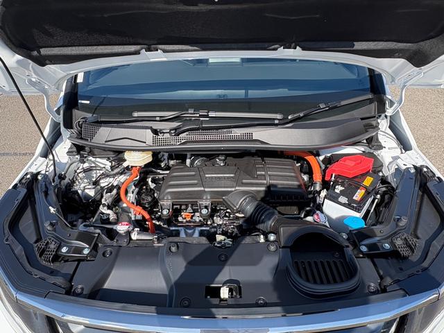 ステップワゴン ｅ：ＨＥＶスパーダ【登録済み未使用車】【１１．４インチナビ】　【１５．６インチフリップダウン＆マルチビューカメラ】【両側電動スライド／電動リアゲート】【ＢＳＭ／追従クルコン／衝突軽減】【シートヒーター／ハーフレザーシート】【フルセグＴＶ／ブルートゥース】ＬＥＤ（9枚目）