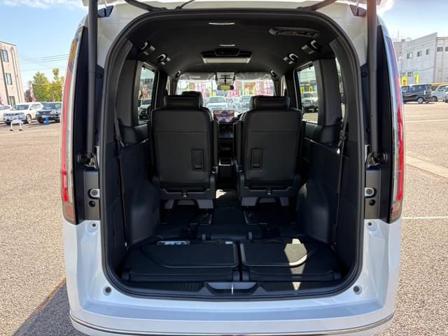 ステップワゴン ｅ：ＨＥＶスパーダ【登録済み未使用車】【１１．４インチナビ】　【１５．６インチフリップダウン＆マルチビューカメラ】【両側電動スライド／電動リアゲート】【ＢＳＭ／追従クルコン／衝突軽減】【シートヒーター／ハーフレザーシート】【フルセグＴＶ／ブルートゥース】ＬＥＤ（47枚目）