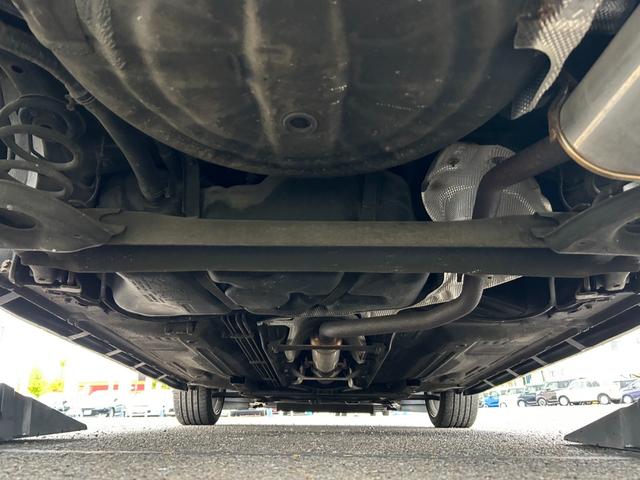 マーチ ニスモ　Ｓ【禁煙車】【５速マニュアル】　【２０２４年製夏タイヤ】【ＳＤナビ／ブルートゥース／フルセグＴＶ／ＤＶＤ再生】【専用１６インチアルミ／ＮＩＳＭＯドアストライカー】【専用エアロ】【オートエアコン】【インテリキー／プッシュスタート】（6枚目）