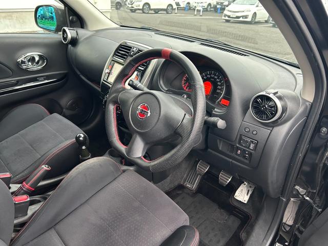 マーチ ニスモ　Ｓ【禁煙車】【５速マニュアル】　【２０２４年製夏タイヤ】【ＳＤナビ／ブルートゥース／フルセグＴＶ／ＤＶＤ再生】【専用１６インチアルミ／ＮＩＳＭＯドアストライカー】【専用エアロ】【オートエアコン】【インテリキー／プッシュスタート】（33枚目）