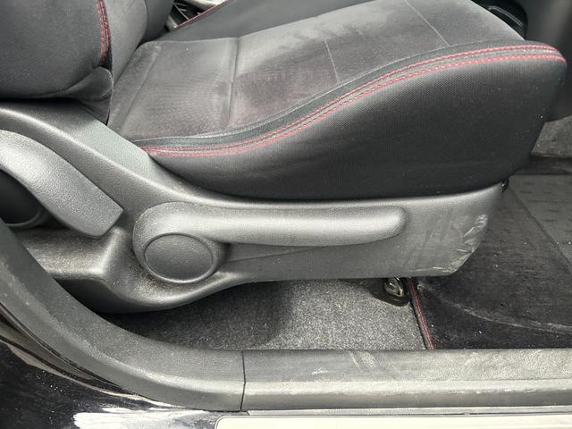 マーチ ニスモ　Ｓ【禁煙車】【５速マニュアル】　【２０２４年製夏タイヤ】【ＳＤナビ／ブルートゥース／フルセグＴＶ／ＤＶＤ再生】【専用１６インチアルミ／ＮＩＳＭＯドアストライカー】【専用エアロ】【オートエアコン】【インテリキー／プッシュスタート】（34枚目）