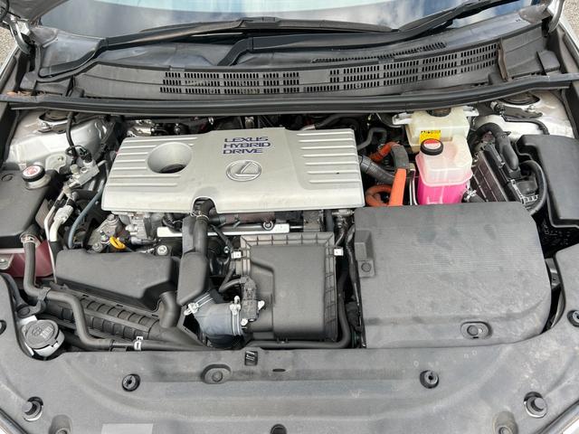 ＣＴ ＣＴ２００ｈ　バージョンＣ【ハイブリッド】【禁煙車】　【電動黒革シート／シートヒーター】【２０２４年製タイヤ】【メーカーナビ／バックカメラ／ブルーレイ／Ｂｌｕｅｔｏｏｔｈ／フルセグＴＶ】【ＬＥＤライト／ＬＥＤフォグ】【追従クルコン／コーナーセンサー】（9枚目）