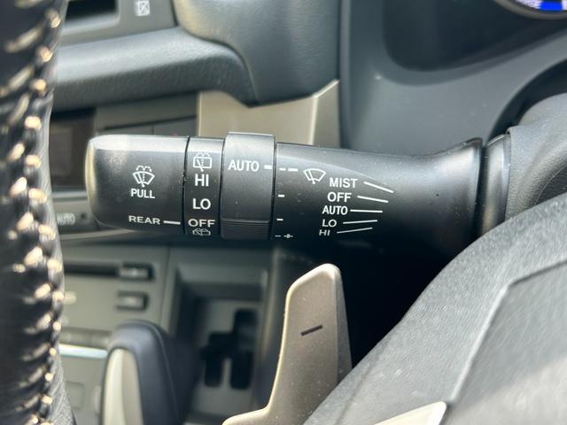 ＣＴ ＣＴ２００ｈ　バージョンＣ【ハイブリッド】【禁煙車】　【電動黒革シート／シートヒーター】【２０２４年製タイヤ】【メーカーナビ／バックカメラ／ブルーレイ／Ｂｌｕｅｔｏｏｔｈ／フルセグＴＶ】【ＬＥＤライト／ＬＥＤフォグ】【追従クルコン／コーナーセンサー】（14枚目）