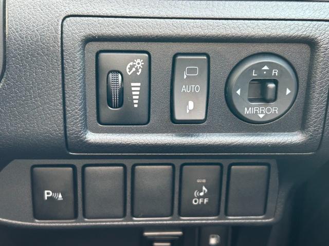 ＣＴ ＣＴ２００ｈ　バージョンＣ【ハイブリッド】【禁煙車】　【電動黒革シート／シートヒーター】【２０２４年製タイヤ】【メーカーナビ／バックカメラ／ブルーレイ／Ｂｌｕｅｔｏｏｔｈ／フルセグＴＶ】【ＬＥＤライト／ＬＥＤフォグ】【追従クルコン／コーナーセンサー】（17枚目）