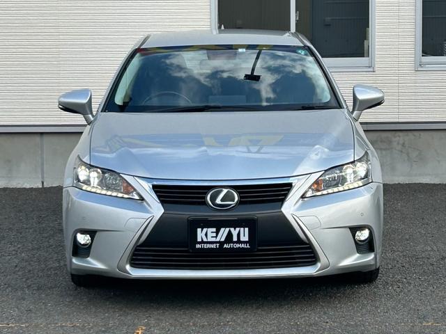 ＣＴ ＣＴ２００ｈ　バージョンＣ【ハイブリッド】【禁煙車】　【電動黒革シート／シートヒーター】【２０２４年製タイヤ】【メーカーナビ／バックカメラ／ブルーレイ／Ｂｌｕｅｔｏｏｔｈ／フルセグＴＶ】【ＬＥＤライト／ＬＥＤフォグ】【追従クルコン／コーナーセンサー】（23枚目）