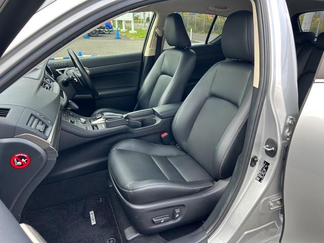 ＣＴ ＣＴ２００ｈ　バージョンＣ【ハイブリッド】【禁煙車】　【電動黒革シート／シートヒーター】【２０２４年製タイヤ】【メーカーナビ／バックカメラ／ブルーレイ／Ｂｌｕｅｔｏｏｔｈ／フルセグＴＶ】【ＬＥＤライト／ＬＥＤフォグ】【追従クルコン／コーナーセンサー】（34枚目）