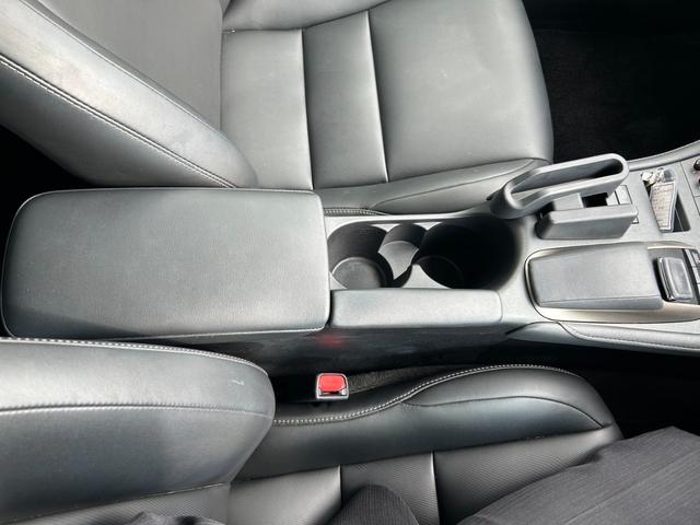 ＣＴ ＣＴ２００ｈ　バージョンＣ【ハイブリッド】【禁煙車】　【電動黒革シート／シートヒーター】【２０２４年製タイヤ】【メーカーナビ／バックカメラ／ブルーレイ／Ｂｌｕｅｔｏｏｔｈ／フルセグＴＶ】【ＬＥＤライト／ＬＥＤフォグ】【追従クルコン／コーナーセンサー】（49枚目）