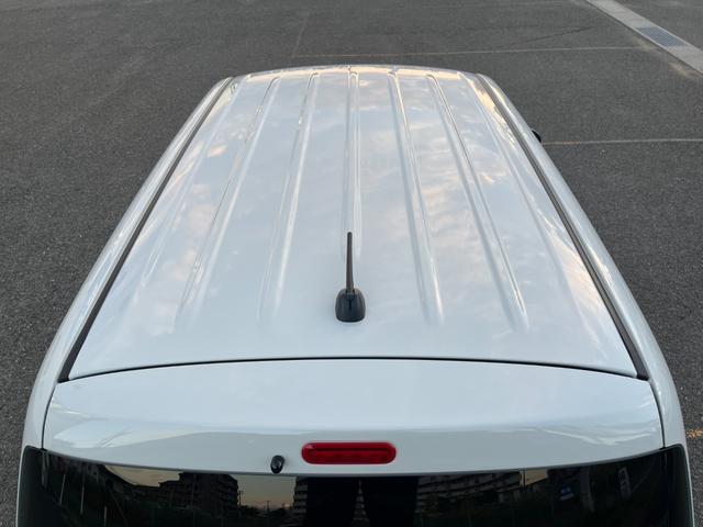 アルトラパンLC ハイブリッドX【届出済未使用車】【MC後現行型】 【衝突軽減システム/車線逸脱警告/コーナーセンサー】【ハーフレザーシート/シートヒーター】【LEDオートライト】【オートエアコン】【横滑り防止】【タイプC充電ポート】【スマートキー/プッシュスタート】(8枚目)