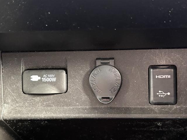 ヴェルファイアハイブリッド ZR【4WD】【後期】【大阪仕入】【フリップダウンモニター】 【10インチナビ/デジタルインナーミラー】【電動黒革ベンチレーションシート】【両側電動スライド/電動リアゲート】【モデリスタ17AW】【BSM/追従クルコン】【100V電源】【バックカメラ/HDMI】(19枚目)