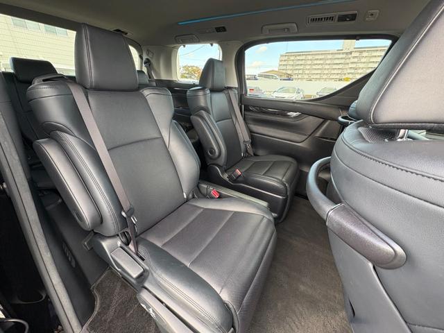 ヴェルファイアハイブリッド ZR【4WD】【後期】【大阪仕入】【フリップダウンモニター】 【10インチナビ/デジタルインナーミラー】【電動黒革ベンチレーションシート】【両側電動スライド/電動リアゲート】【モデリスタ17AW】【BSM/追従クルコン】【100V電源】【バックカメラ/HDMI】(28枚目)