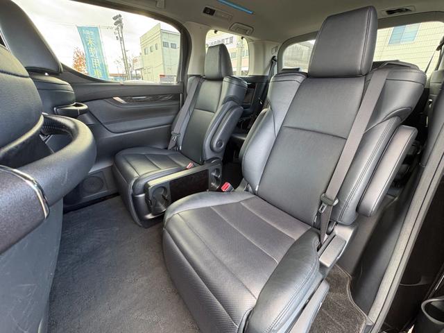 ヴェルファイアハイブリッド ZR【4WD】【後期】【大阪仕入】【フリップダウンモニター】 【10インチナビ/デジタルインナーミラー】【電動黒革ベンチレーションシート】【両側電動スライド/電動リアゲート】【モデリスタ17AW】【BSM/追従クルコン】【100V電源】【バックカメラ/HDMI】(34枚目)