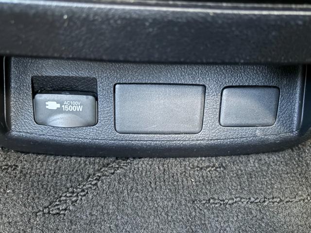 ヴェルファイアハイブリッド ZR【4WD】【後期】【大阪仕入】【フリップダウンモニター】 【10インチナビ/デジタルインナーミラー】【電動黒革ベンチレーションシート】【両側電動スライド/電動リアゲート】【モデリスタ17AW】【BSM/追従クルコン】【100V電源】【バックカメラ/HDMI】(59枚目)