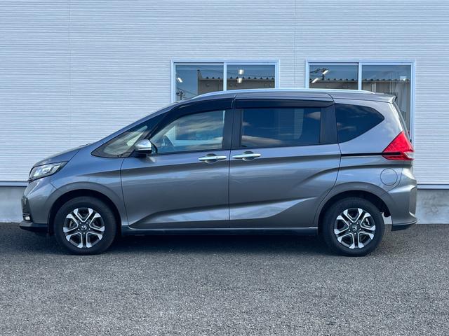 フリードハイブリッド ハイブリッド・クロスターホンダセンシング【4WD】純正ナビ 【衝突軽減システム】【追従クルーズコントロール】【両側電動スライドドア】【エンジンスターター】【バックカメラ】【ビルトインETC】【前後ドラレコ】【純正15インチアルミ】【LEDヘッドライト/フォグ】(26枚目)