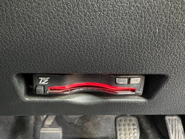 アトレー RS【パートタイム4WD・ターボ】【禁煙車】【大阪府仕入】 【ルーフキャリア】【夏・冬タイヤセット】】【9インチディスプレイオーディオ/バックカメラ/BT】【両側電動スライド】【【追従クルコン/衝突軽減】【ETC2.0】【LEDオートライト/LEDフォグ】(15枚目)