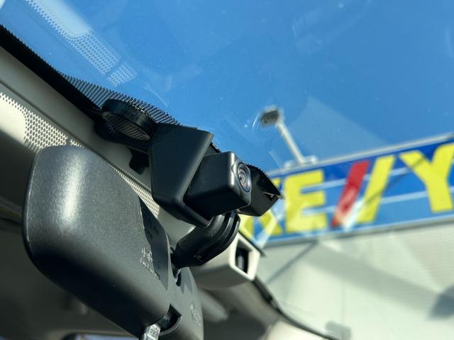 インプレッサスポーツ 2.0i-Sアイサイト【4WD】【禁煙車】【後期型】 【フルエアロ/ルーフスポイラー】【SDナビ/バックカメラ/Bluetooth】【追従クルコン/衝突軽減/車線逸脱警告】【HIDオートライト/フォグ】【ハーフレザーシート】【純正17AW】【ドラレコ】(17枚目)