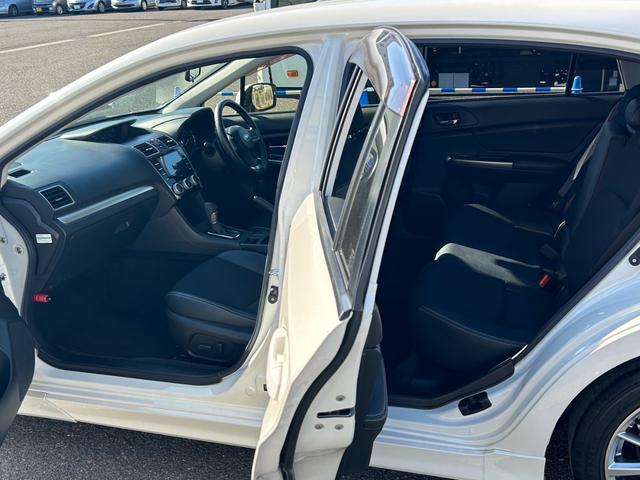 インプレッサスポーツ 2.0i-Sアイサイト【4WD】【禁煙車】【後期型】 【フルエアロ/ルーフスポイラー】【SDナビ/バックカメラ/Bluetooth】【追従クルコン/衝突軽減/車線逸脱警告】【HIDオートライト/フォグ】【ハーフレザーシート】【純正17AW】【ドラレコ】(41枚目)