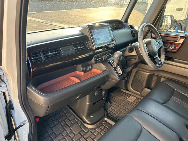 N-BOXカスタム L・ターボコーディネートスタイル【後期型】【福岡仕入】禁煙車 【8インチプレミアムナビ/バックカメラ/ブルートゥース/ナビ連動前後ドラレコ】【両側電動スライド】【合皮シート/シートヒーター】【追従クルコン/衝突軽減/車線逸脱警告】【純正15インチアルミ】LED(40枚目)