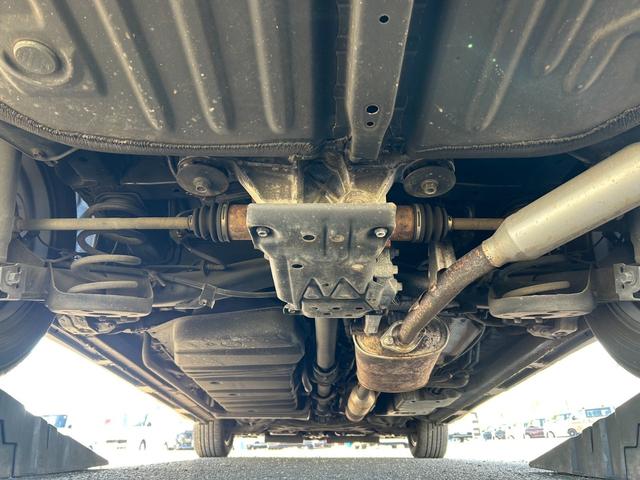 ヴォクシー ZS 煌II【4WD寒冷地仕様】【後期型】【冬&夏タイヤ】 【12型フリップダウンモニター/10型ナビ】【エンジンスターター】【両側電動スライド】【リアオートエアコン】【ワンオーナー禁煙車】【バックカメラ/フルセグTV/ブルートゥース】【クルコン/衝突軽減】(6枚目)