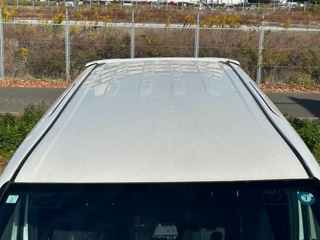 ヴォクシー ZS 煌II【4WD寒冷地仕様】【後期型】【冬&夏タイヤ】 【12型フリップダウンモニター/10型ナビ】【エンジンスターター】【両側電動スライド】【リアオートエアコン】【ワンオーナー禁煙車】【バックカメラ/フルセグTV/ブルートゥース】【クルコン/衝突軽減】(8枚目)