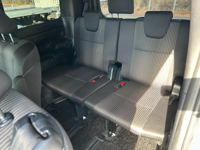 ヴォクシー ZS 煌II【4WD寒冷地仕様】【後期型】【冬&夏タイヤ】 【12型フリップダウンモニター/10型ナビ】【エンジンスターター】【両側電動スライド】【リアオートエアコン】【ワンオーナー禁煙車】【バックカメラ/フルセグTV/ブルートゥース】【クルコン/衝突軽減】(42枚目)