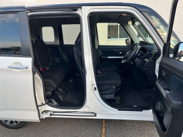 ルーミー カスタムＧ【後期型】【禁煙車】【両側電動スライドドア】　【衝突軽減／車線逸脱警告／追従クルコン／コーナーセンサー】【ＳＤナビ／ブルートゥース／バックカメラ】【ＬＥＤヘッドライト／オートライト】【アイドリングストップ】【電子パーキング】【スマートキー】（32枚目）