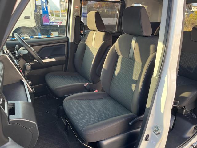 ルーミー カスタムＧ【後期型】【禁煙車】【両側電動スライドドア】　【衝突軽減／車線逸脱警告／追従クルコン／コーナーセンサー】【ＳＤナビ／ブルートゥース／バックカメラ】【ＬＥＤヘッドライト／オートライト】【アイドリングストップ】【電子パーキング】【スマートキー】（33枚目）