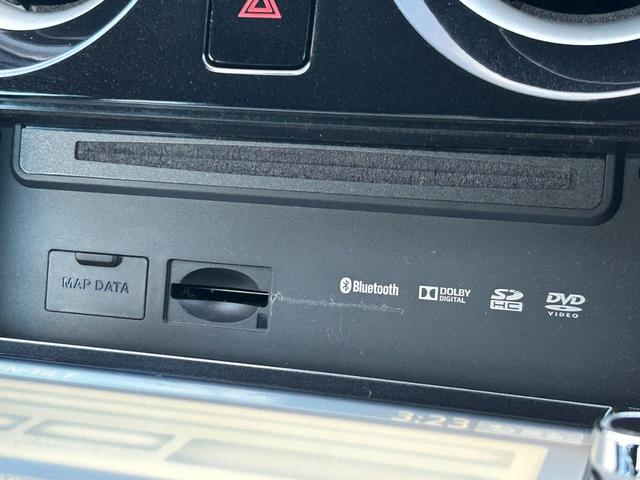 ノート メダリスト　エマージェンシーブレーキパッケージ【禁煙車】　【千葉県仕入】【アラウンドビューモニター／純正ナビ／フルセグＴＶ／Ｂｌｕｅｔｏｏｔｈ／ＤＶＤ】【ＥＴＣ】【ドラレコ】【ハーフレザーシート】【衝突軽減／車線逸脱警告】【オートエアコン】【インテリキー】（13枚目）