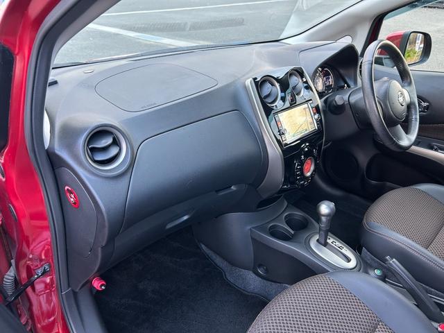 ノート メダリスト　エマージェンシーブレーキパッケージ【禁煙車】　【千葉県仕入】【アラウンドビューモニター／純正ナビ／フルセグＴＶ／Ｂｌｕｅｔｏｏｔｈ／ＤＶＤ】【ＥＴＣ】【ドラレコ】【ハーフレザーシート】【衝突軽減／車線逸脱警告】【オートエアコン】【インテリキー】（36枚目）