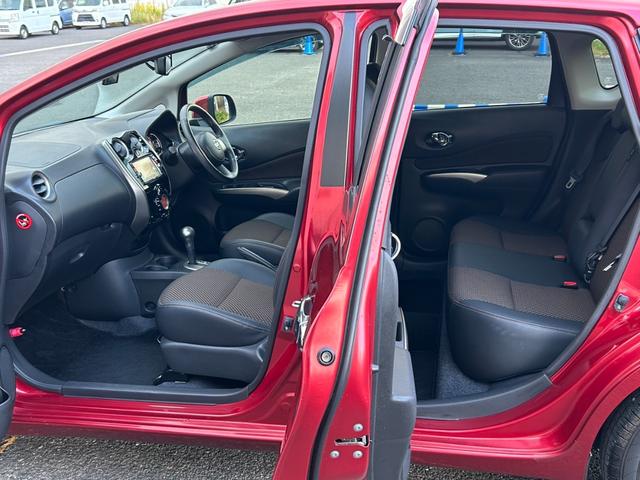 ノート メダリスト　エマージェンシーブレーキパッケージ【禁煙車】　【千葉県仕入】【アラウンドビューモニター／純正ナビ／フルセグＴＶ／Ｂｌｕｅｔｏｏｔｈ／ＤＶＤ】【ＥＴＣ】【ドラレコ】【ハーフレザーシート】【衝突軽減／車線逸脱警告】【オートエアコン】【インテリキー】（38枚目）