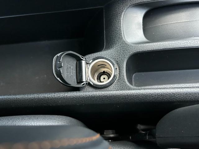 ノート メダリスト　エマージェンシーブレーキパッケージ【禁煙車】　【千葉県仕入】【アラウンドビューモニター／純正ナビ／フルセグＴＶ／Ｂｌｕｅｔｏｏｔｈ／ＤＶＤ】【ＥＴＣ】【ドラレコ】【ハーフレザーシート】【衝突軽減／車線逸脱警告】【オートエアコン】【インテリキー】（49枚目）