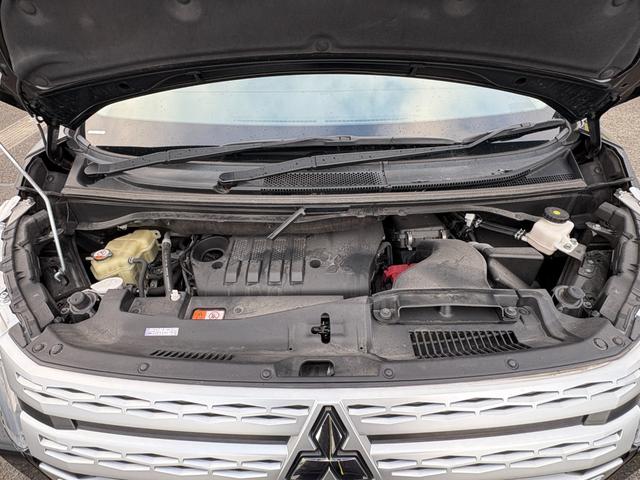 デリカD:5 P【4WD】【オートステップ】【アラウンドビューモニター】 【衝突軽減システム/車線逸脱警告/ブラインドスポットモニター/追従クルコン】【SDナビ/ブルートゥース/DVD再生】【パワーバックドア/両側電動スライドドア】【LEDオートライト】【ドラレコ】(5枚目)